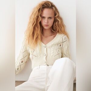 Zara Off-White Sweater with Flower Embroidery